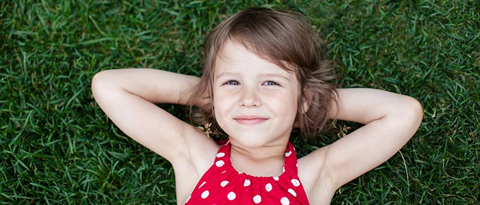 chiropractor sees children for wellness chiropractic care